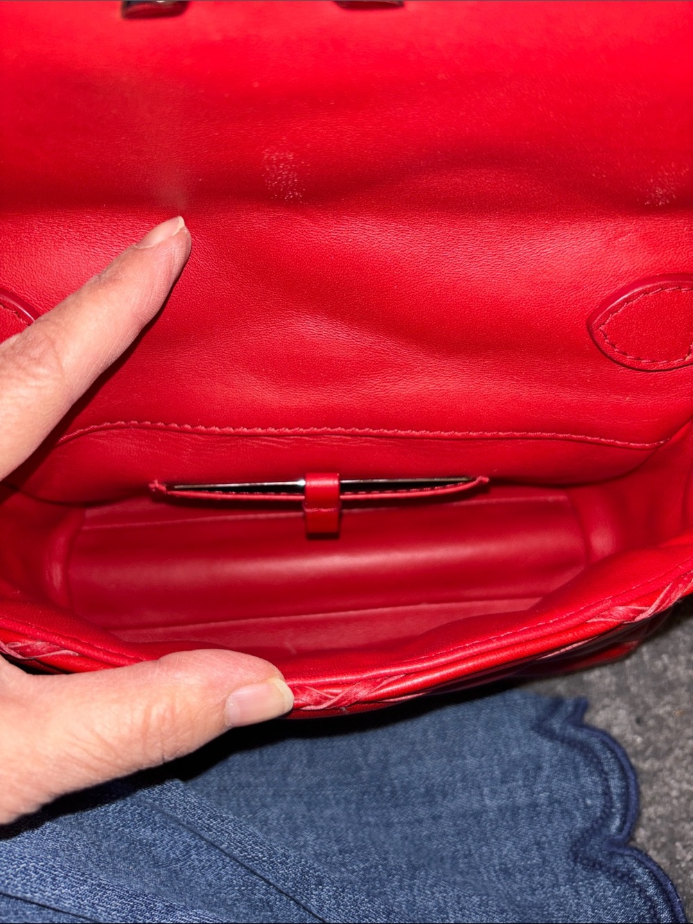 Louis Vuitton Red Quilted Shoulder Bag with Chain Strap - Picture 5 of 10